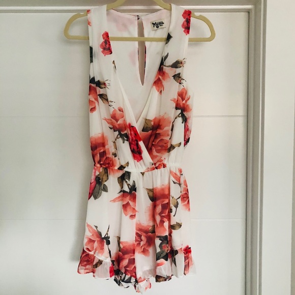 Show Me Your Mumu Riri Floral Romper - Picture 2 of 6